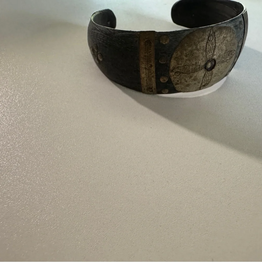 Vintage Style Wearable Bracelet